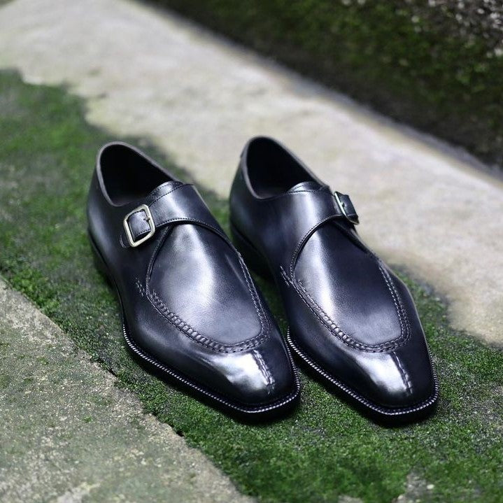 Split-Toe Monks
