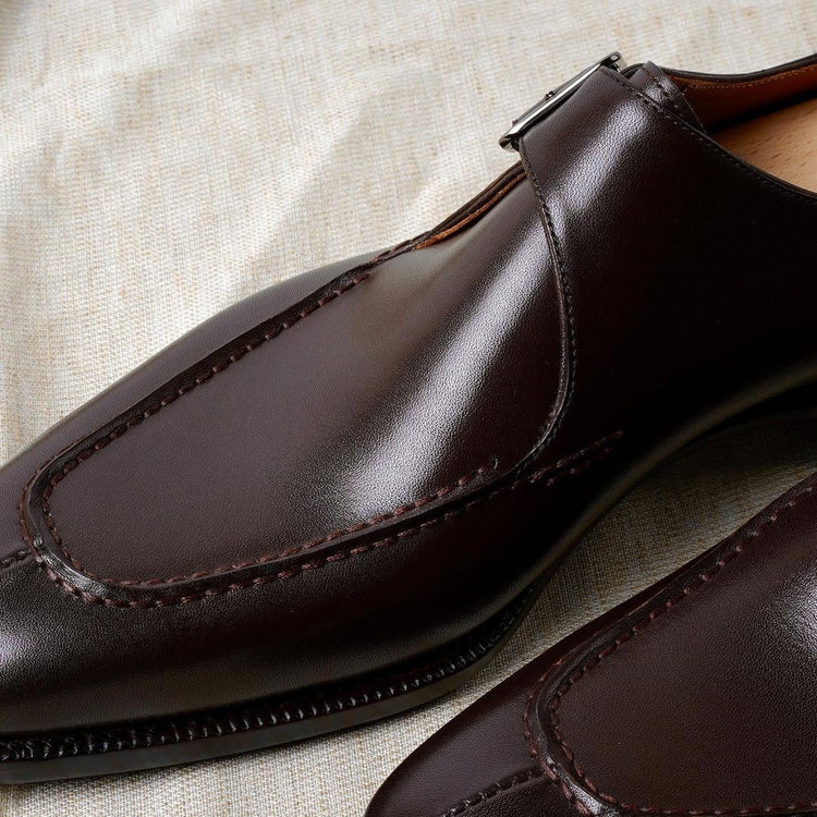 Split-Toe Monks
