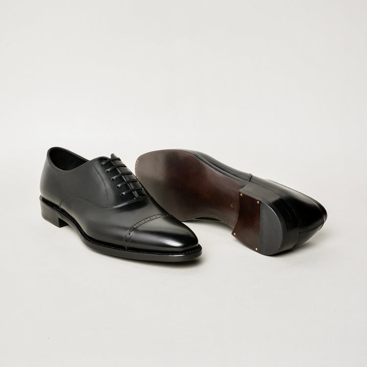 OXF 221 Black Captoe Oxfords