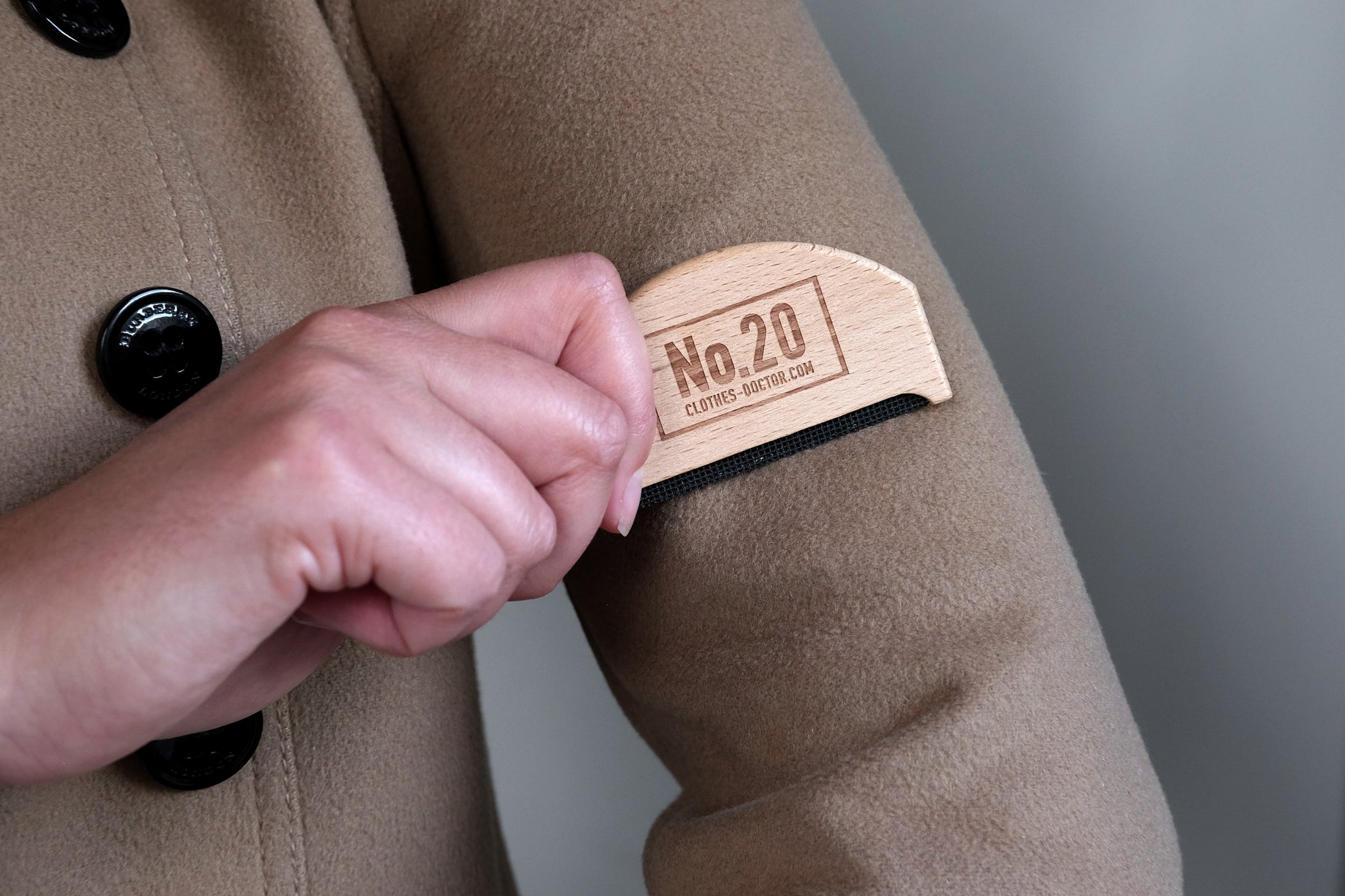 Beechwood Cashmere Brush for Knitwear