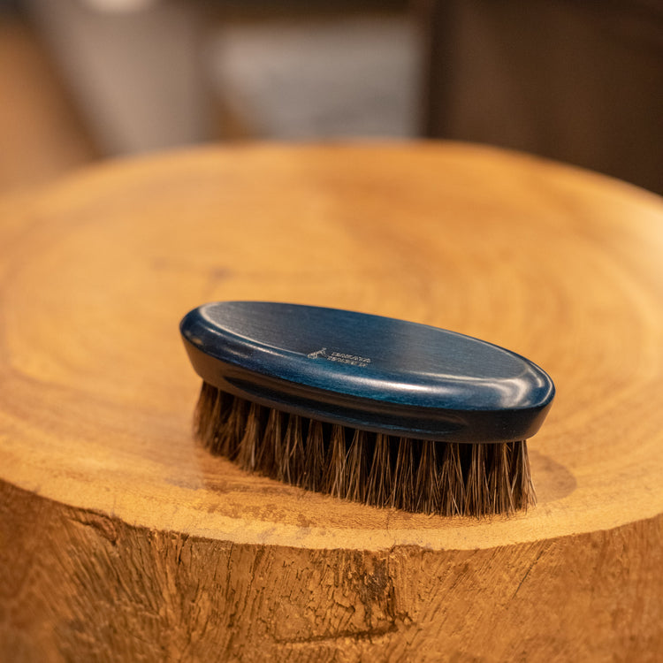 Barca Travel Garment Brush