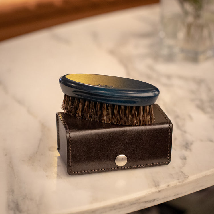 Barca Travel Garment Brush