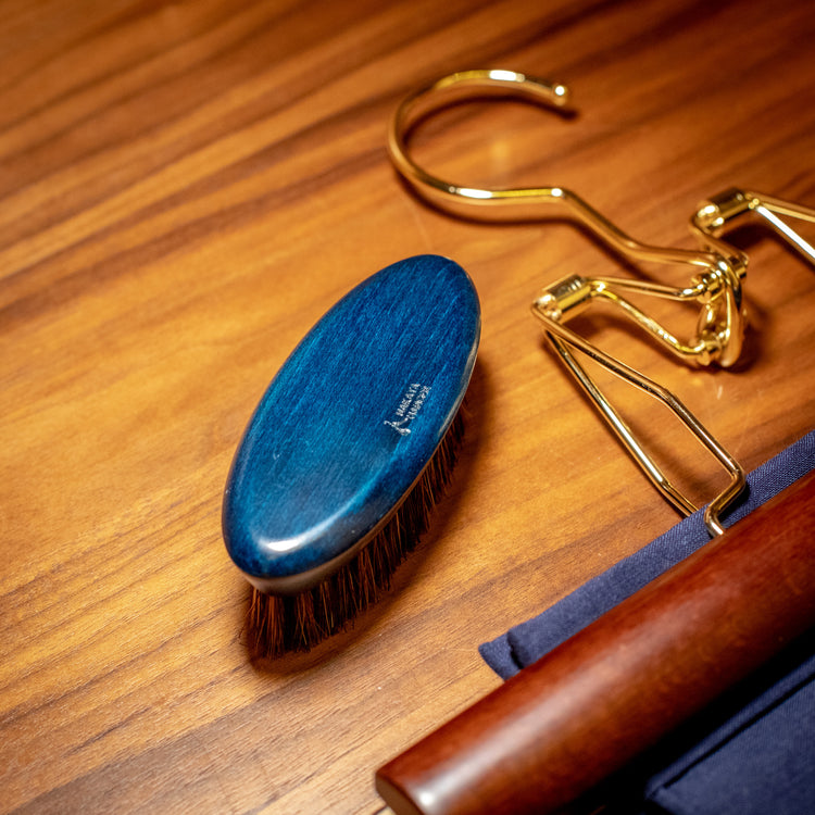 Barca Travel Garment Brush