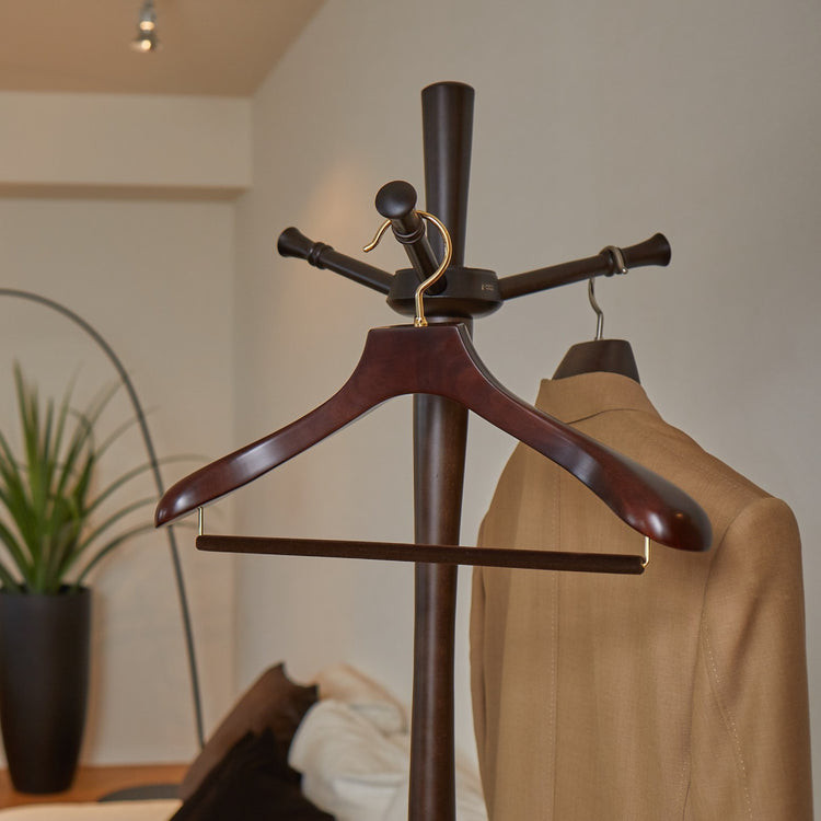 AUT-05 Suit Hangers (Set of 3)